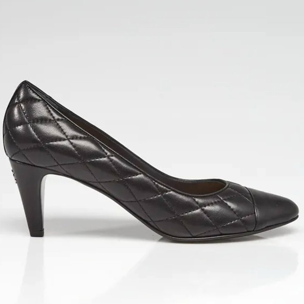 🖤CHANEL🖤Classic Cap Toe Quilted Lambskin CC Logo Heels